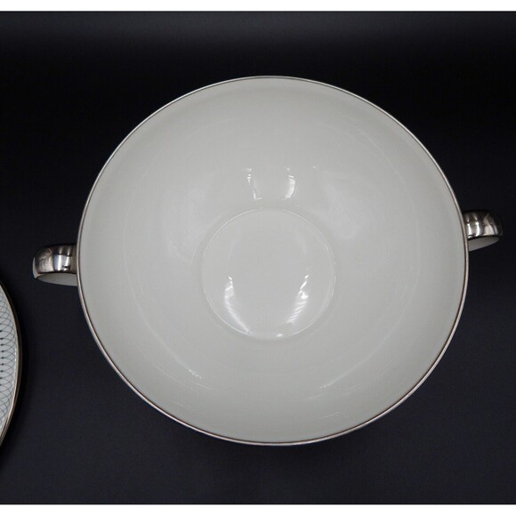 Tirschenreuth Bavaria The Elgin #2270 Lidded Covered Serving Casserole 8 In - Picture 8 of 12